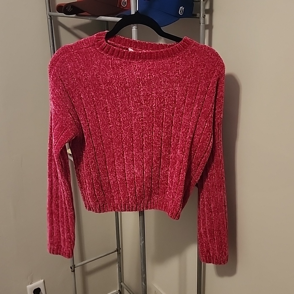 Sweater - Picture 4 of 4